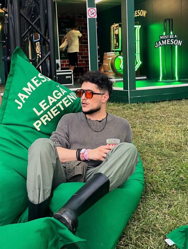 Must Be a Jameson: Where Friendships Come Alive